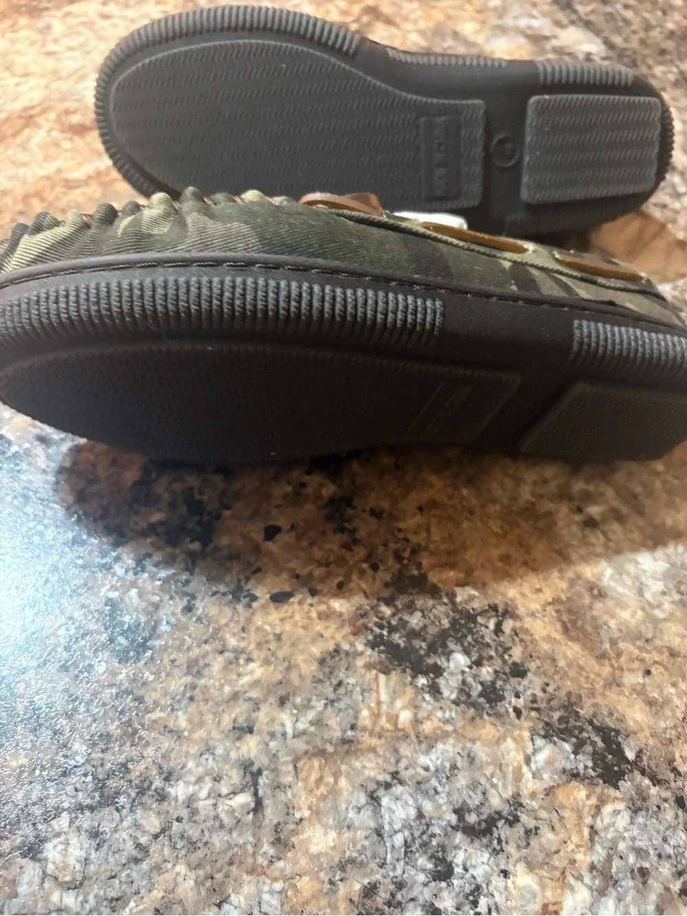 Minnetonka Kids Camo Moccasin Slippers in Green